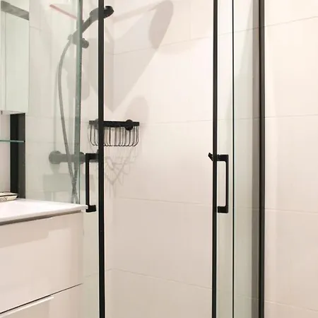 Bright 30 M Fully Renovated In 3rd Appartamento *