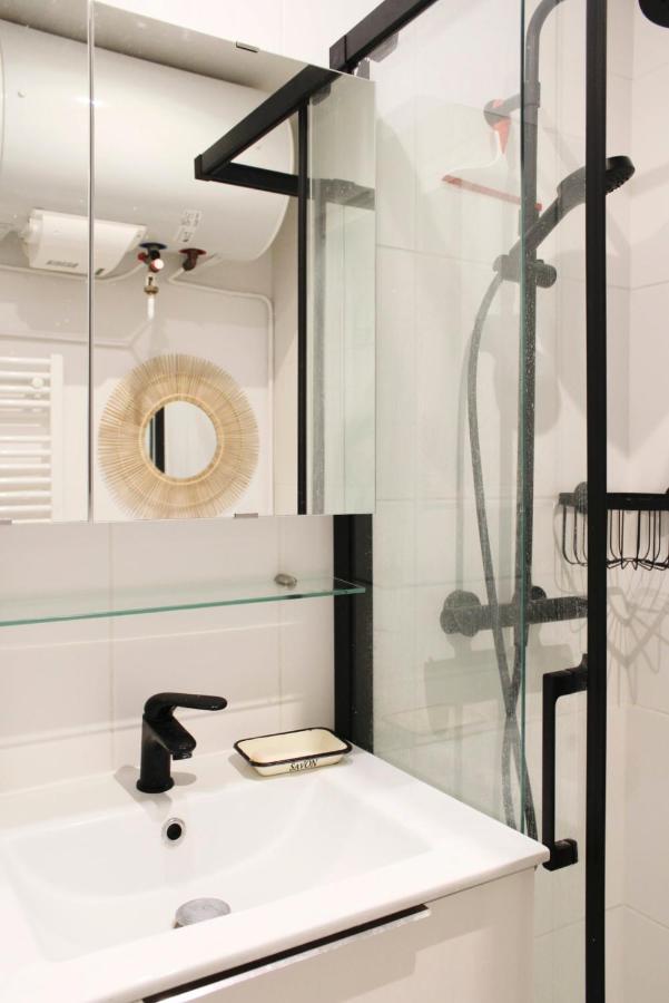 Bright 30 M Fully Renovated In 3rd Appartamento