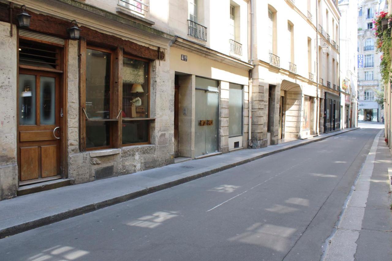 Bright 30 M Fully Renovated In 3rd Parigi